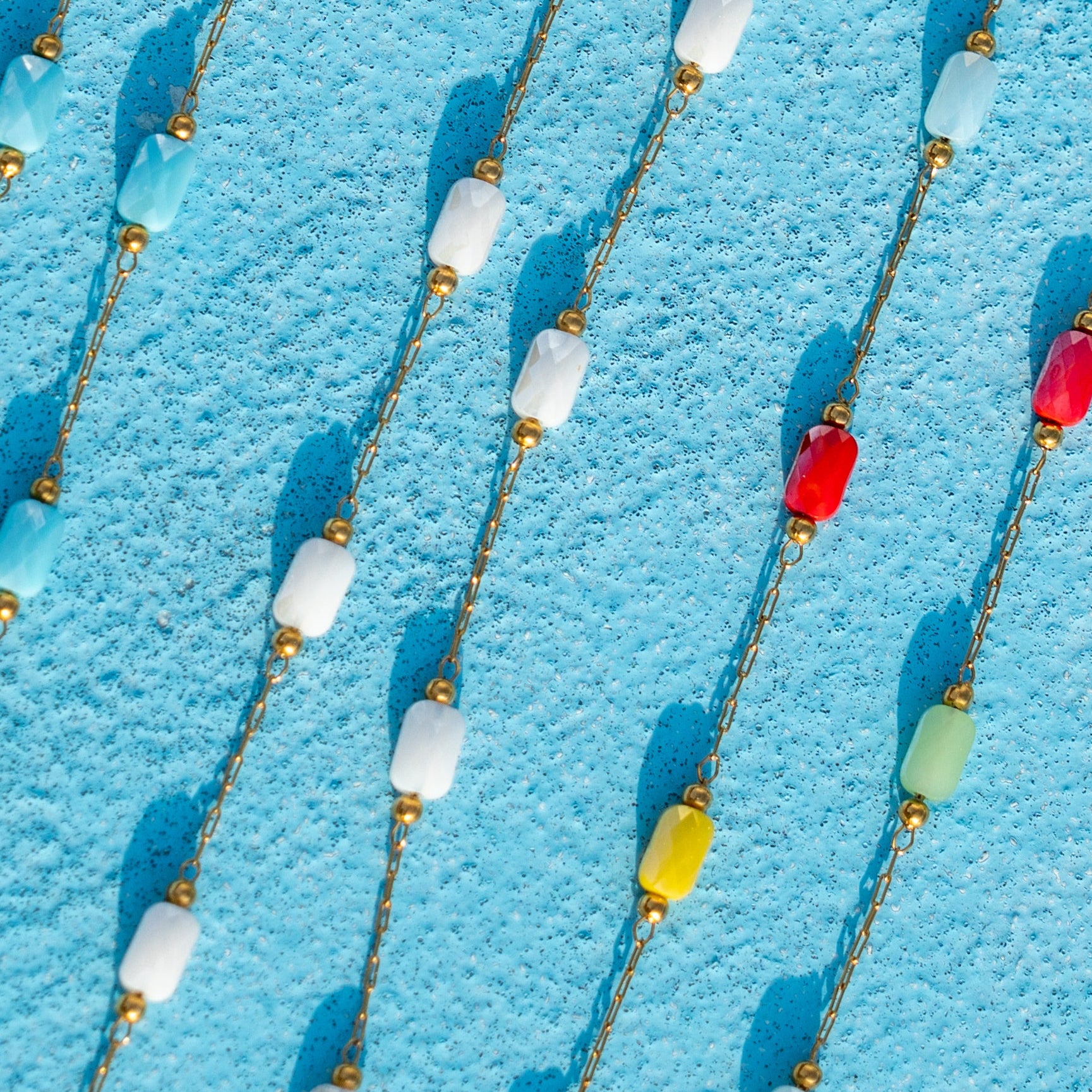 Collana colorata estiva resistente all'acqua